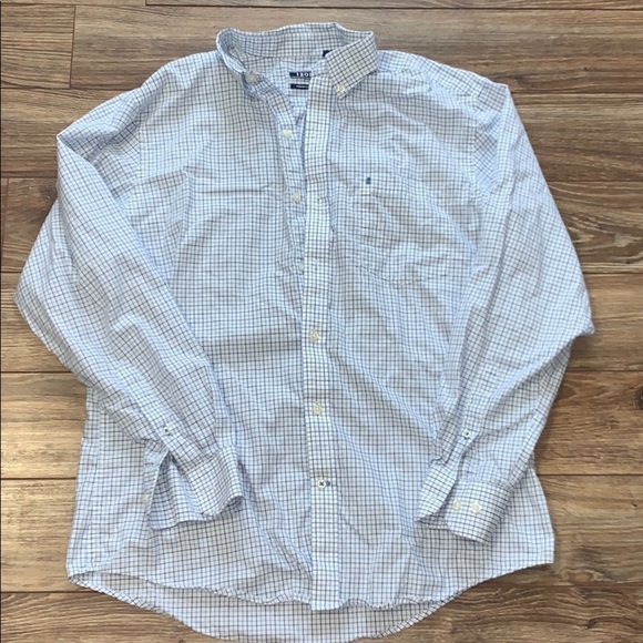 Izod men’s white and blue plaid button down shirt Size Medium - Picture 2 of 4